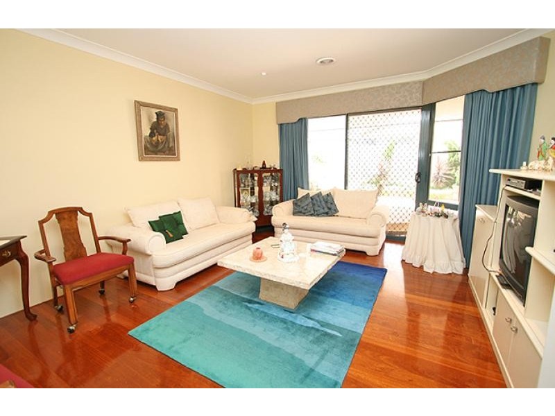 6 Pinnace Court, Halls Head WA 6210