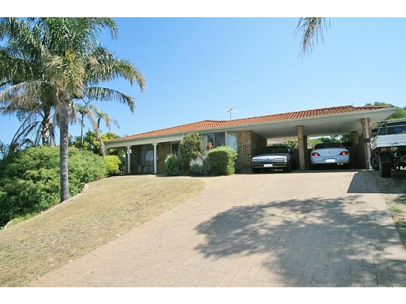 8 Sage Court, Halls Head WA 6210