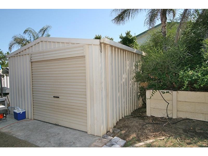 8 Sage Court, Halls Head WA 6210