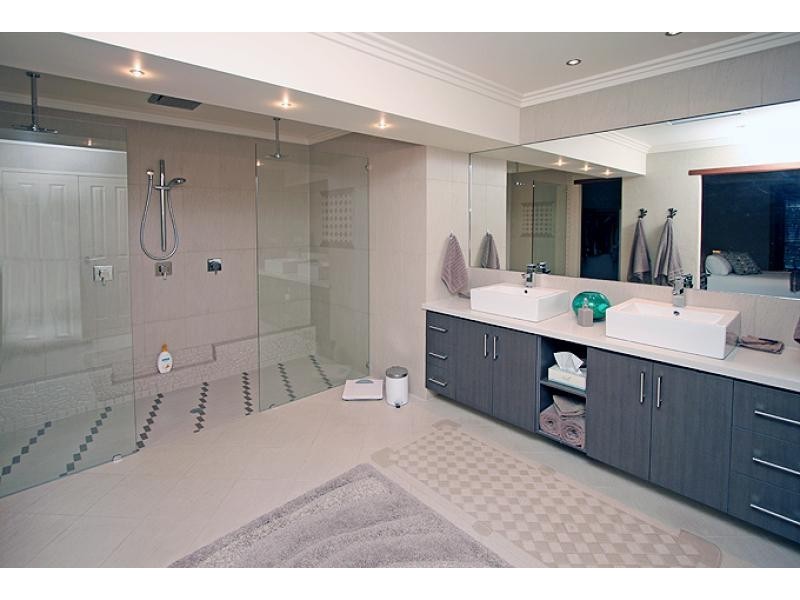 64 Mclarty Road, Halls Head WA 6210