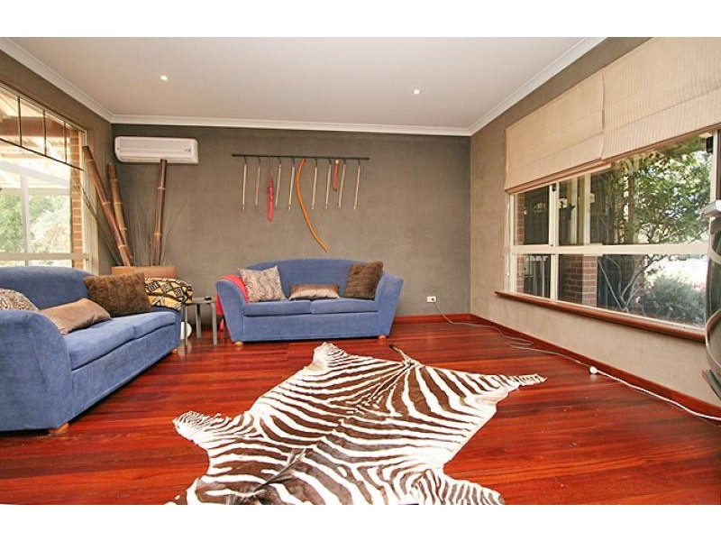 8 Lyndhurst Place, Greenfields WA 6210