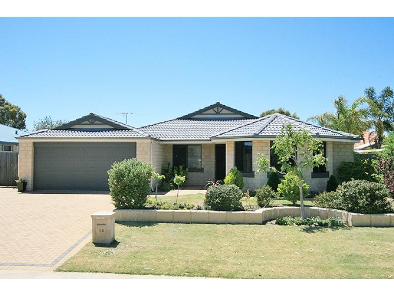 16 Glenelg Way, Meadow Springs WA 6210