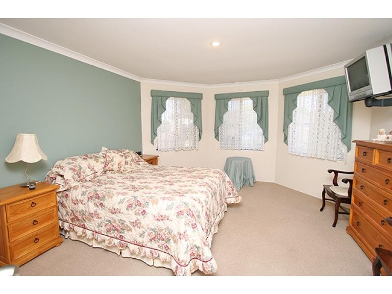 16 Glenelg Way, Meadow Springs WA 6210
