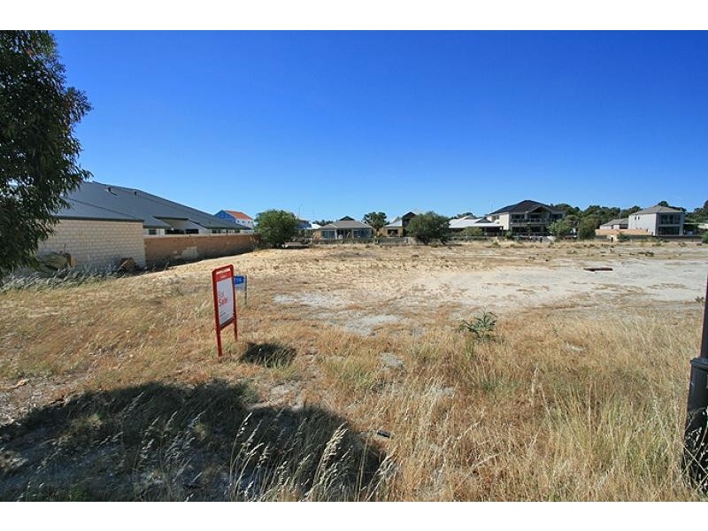 19 Gael Place, Dudley Park WA 6210