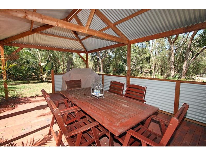 18 Bouvard Drive, Bouvard WA 6211