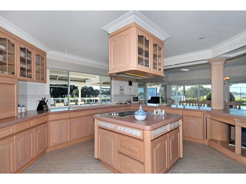 1 Siska Court, Mandurah WA 6210