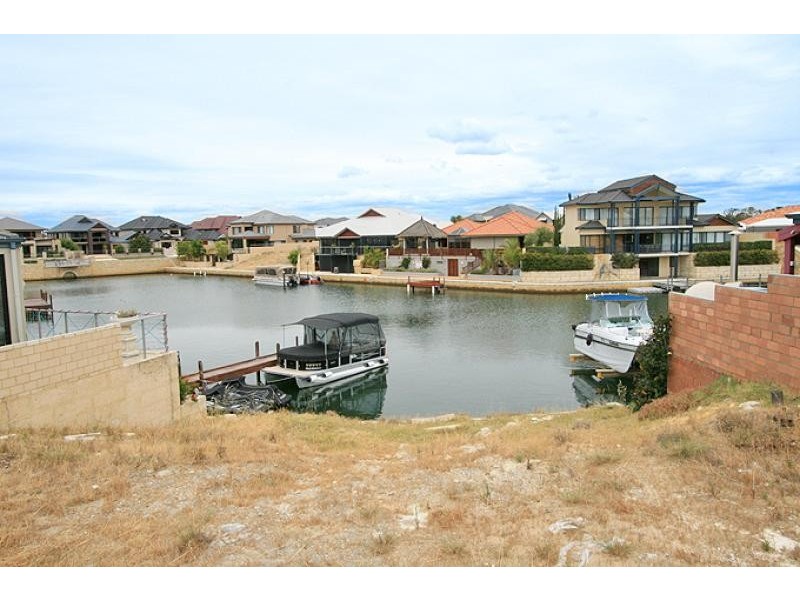 32 Ragamuffin Point, Mandurah WA 6210