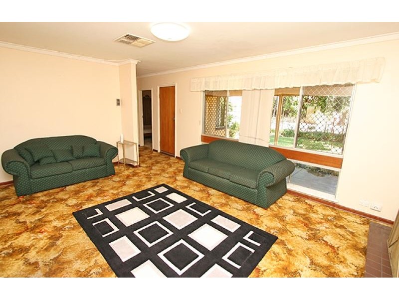 44 Watson Drive, Barragup WA 6209