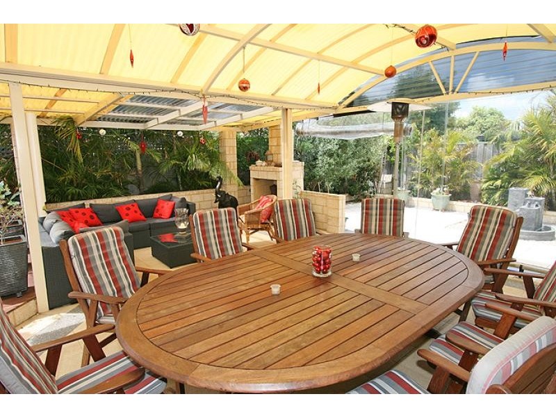 17 Castaway Cove, Halls Head WA 6210