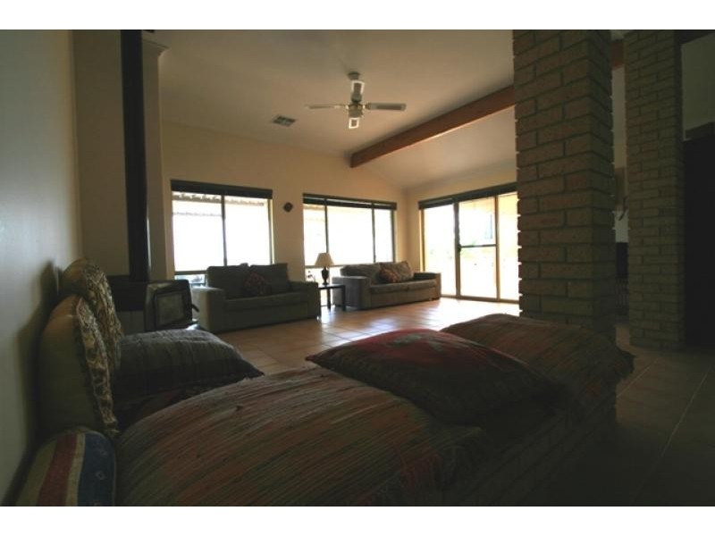 14 Marsh Place, Halls Head WA 6210