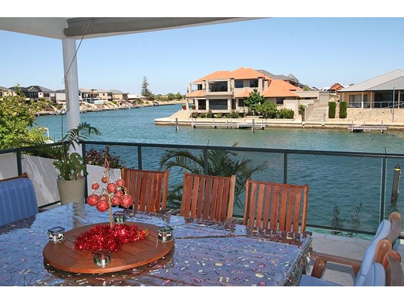 9 Santavea Mews, Mandurah WA 6210