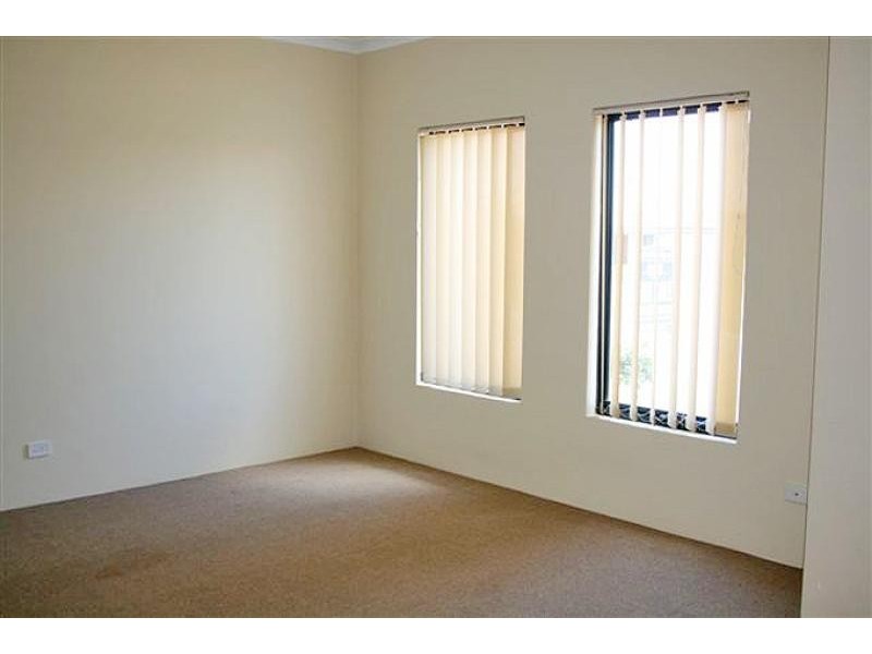 17 Cordia Way, Halls Head WA 6210