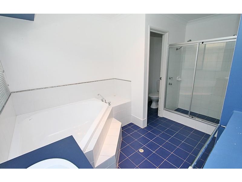 8 Seaforth Drive, Halls Head WA 6210