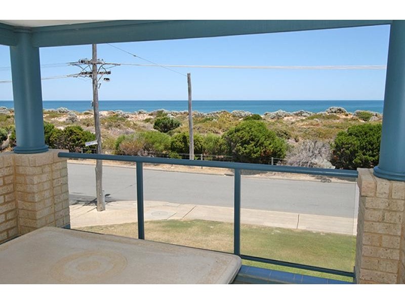 6 Sabina Drive, Madora Bay WA 6210