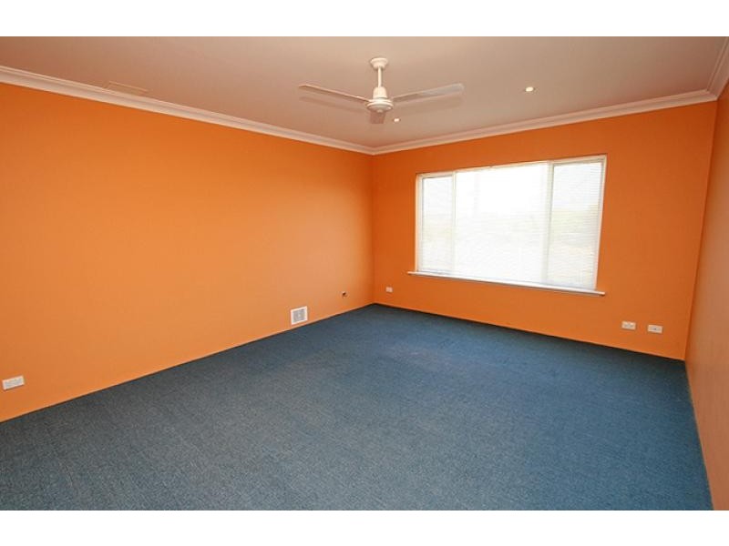 6 Sabina Drive, Madora Bay WA 6210