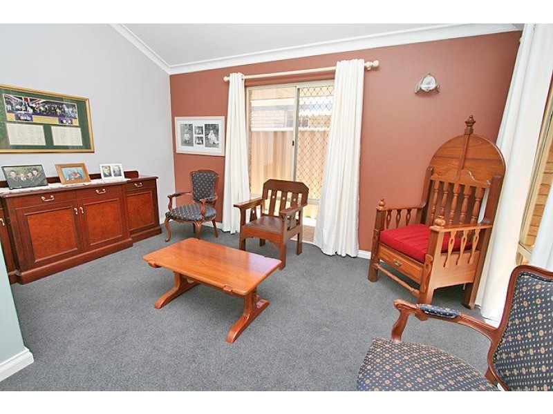 23 Donnelly Gardens, Dudley Park WA 6210