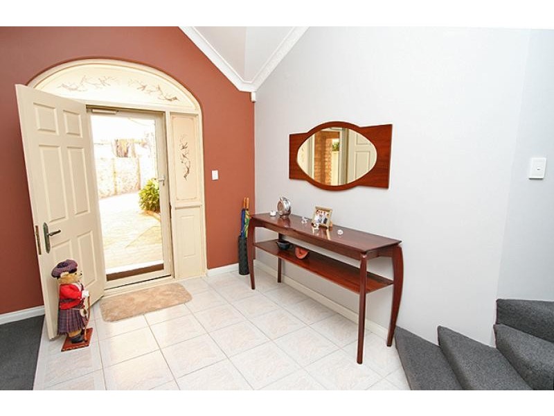 23 Donnelly Gardens, Dudley Park WA 6210