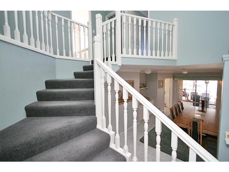 23 Donnelly Gardens, Dudley Park WA 6210