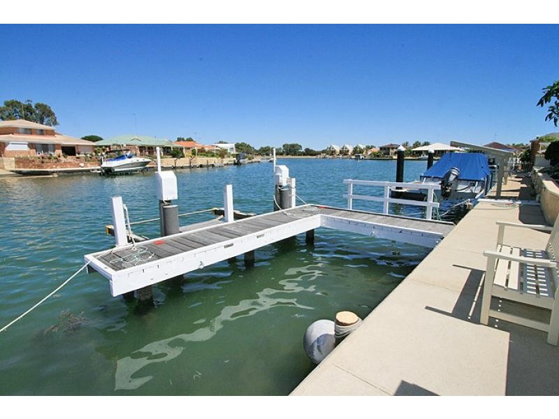 23 Donnelly Gardens, Dudley Park WA 6210