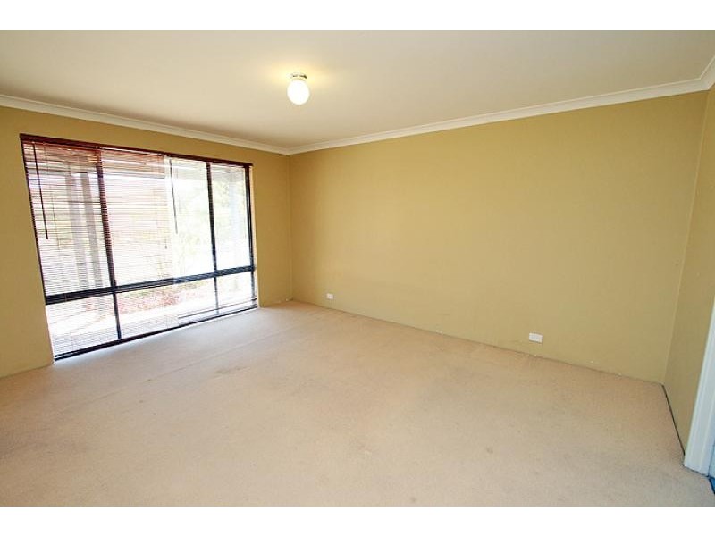 7 Rose Street, Halls Head WA 6210