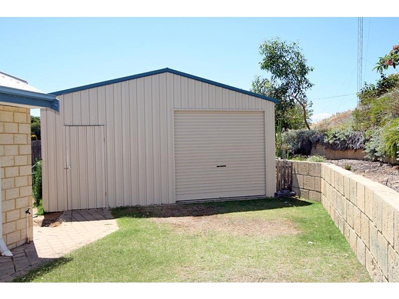 7 Rose Street, Halls Head WA 6210