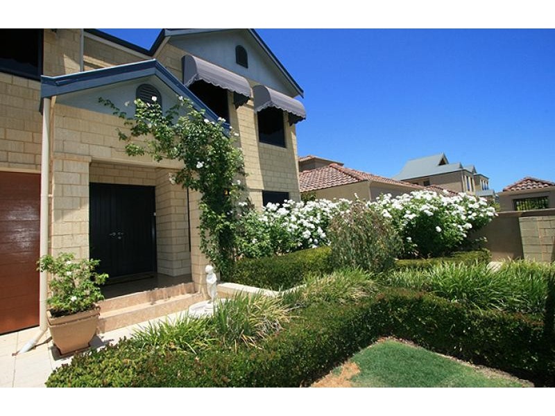 31 Brindabella Crescent, Halls Head WA 6210