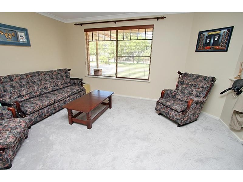 69 Serpentine Way, Stake Hill WA 6210