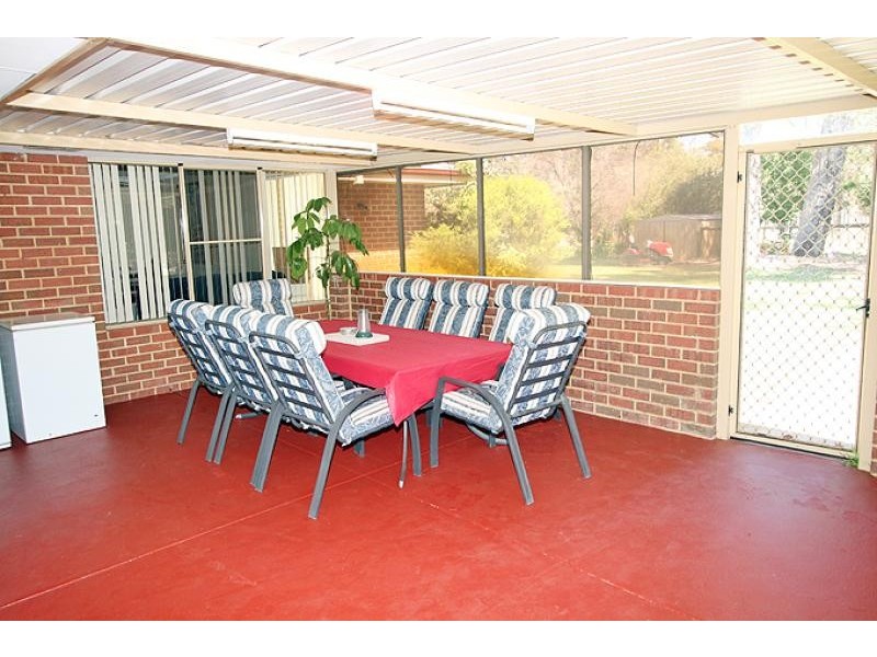 69 Serpentine Way, Stake Hill WA 6210