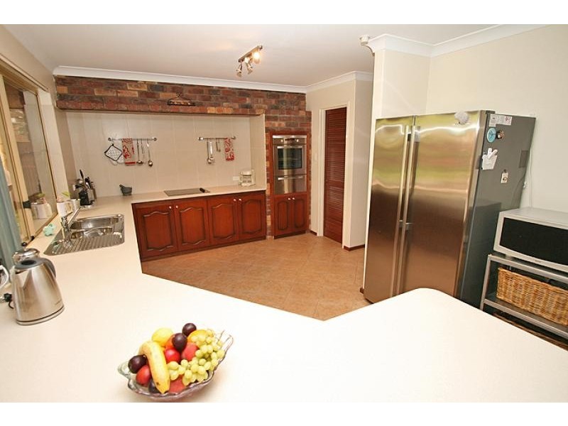 19 Elderberry Circle, Halls Head WA 6210