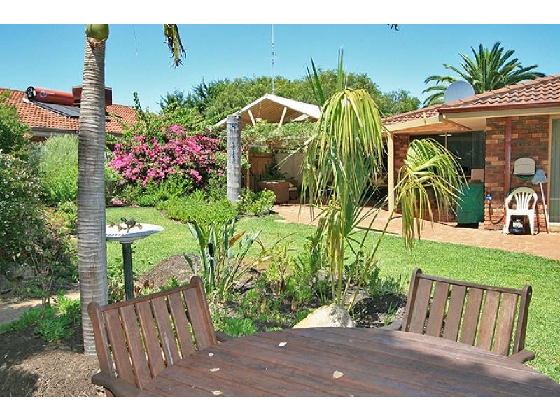 19 Elderberry Circle, Halls Head WA 6210