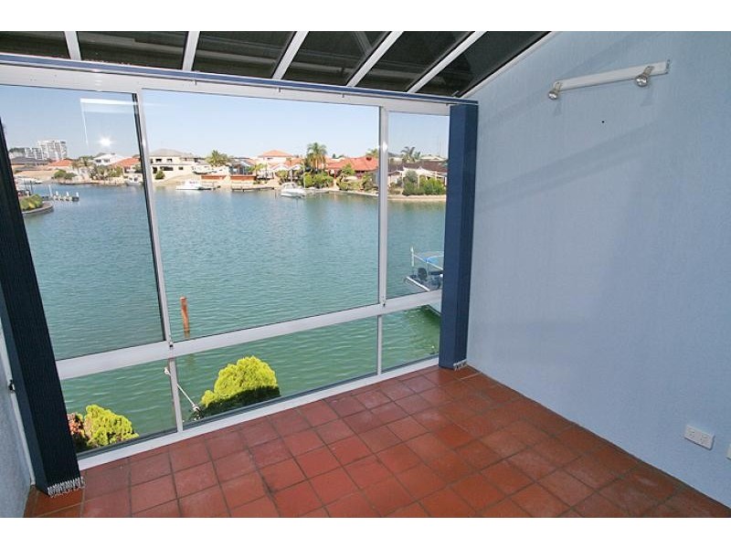 5 Baruna Court, Halls Head WA 6210