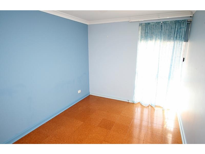 5 Baruna Court, Halls Head WA 6210