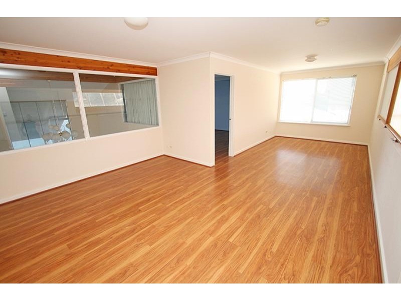 5 Baruna Court, Halls Head WA 6210