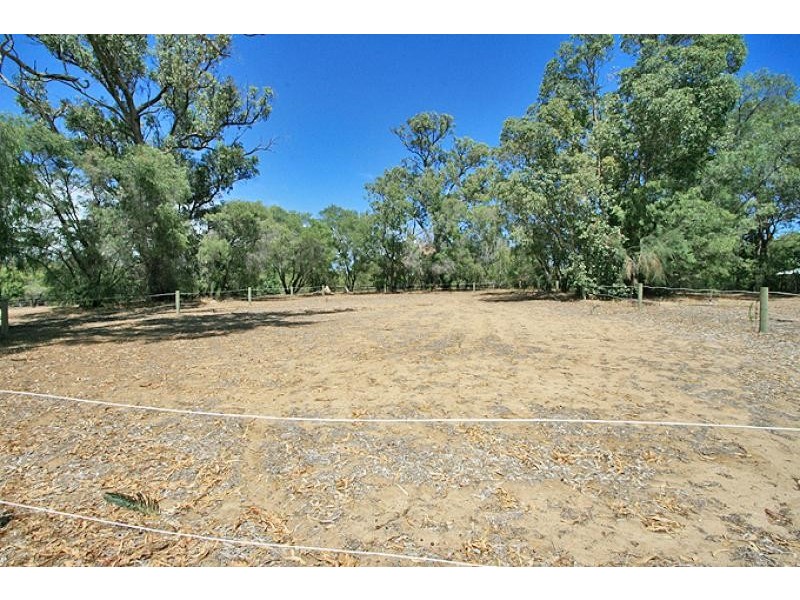 4 Tallangatta Place, Bouvard WA 6211