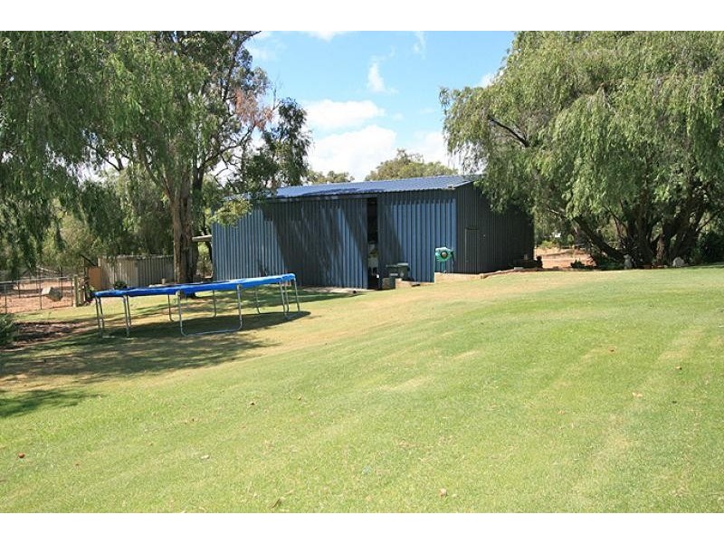 4 Tallangatta Place, Bouvard WA 6211