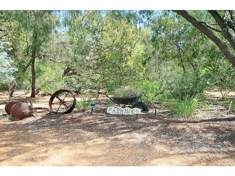 4 Tallangatta Place, Bouvard WA 6211