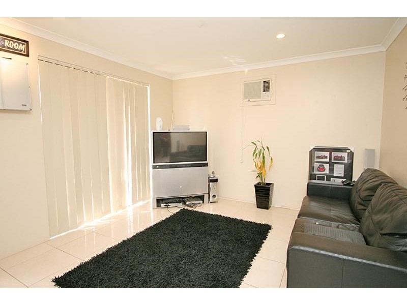 17 Cane Road, Greenfields WA 6210