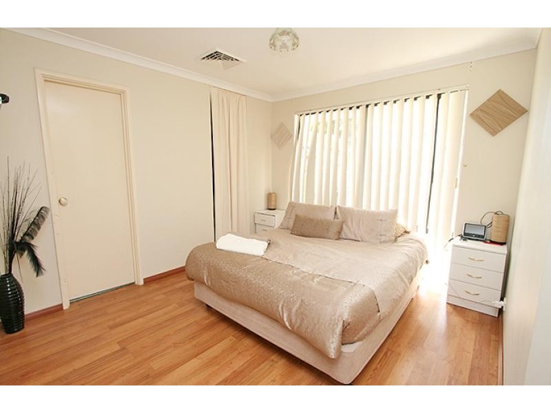 17 Cane Road, Greenfields WA 6210
