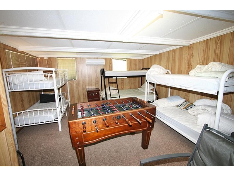 4 Leigh Street, Dudley Park WA 6210