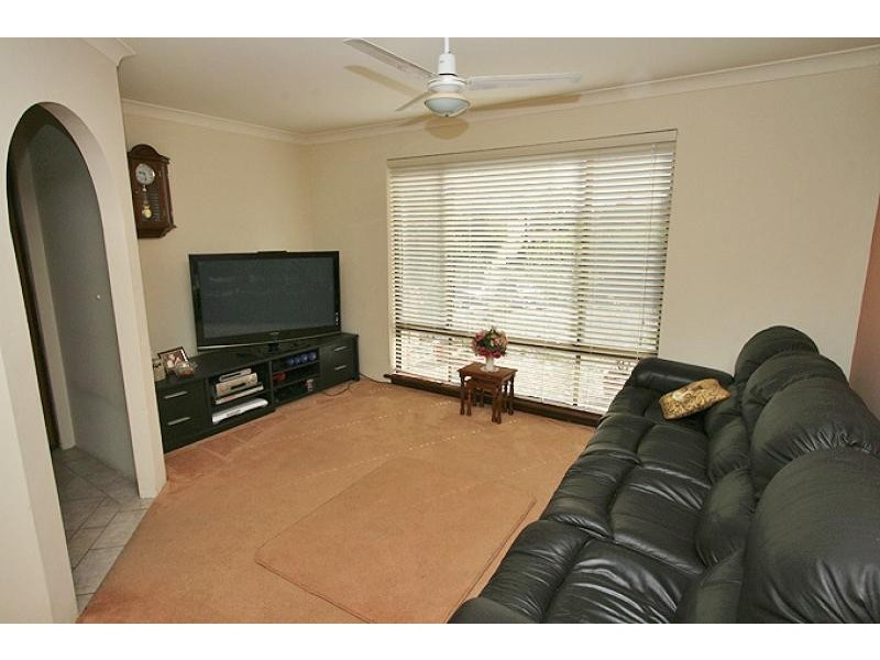 7 Valley Road, Halls Head WA 6210