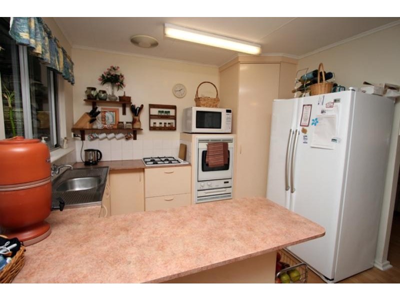 6 Darbal Place, Greenfields WA 6210