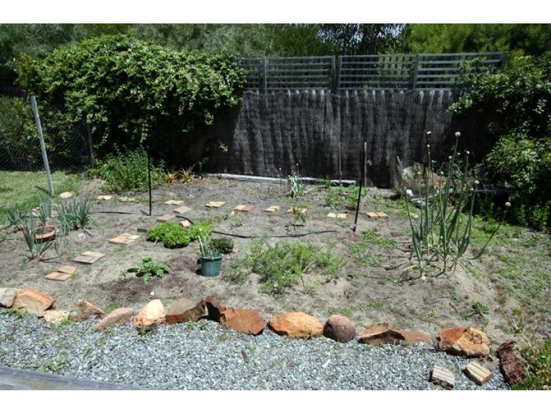 6 Darbal Place, Greenfields WA 6210