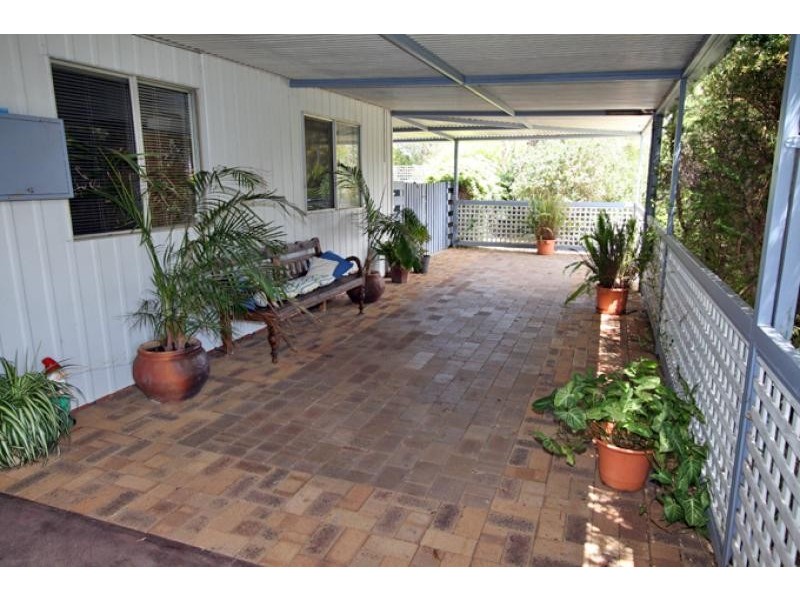 6 Darbal Place, Greenfields WA 6210