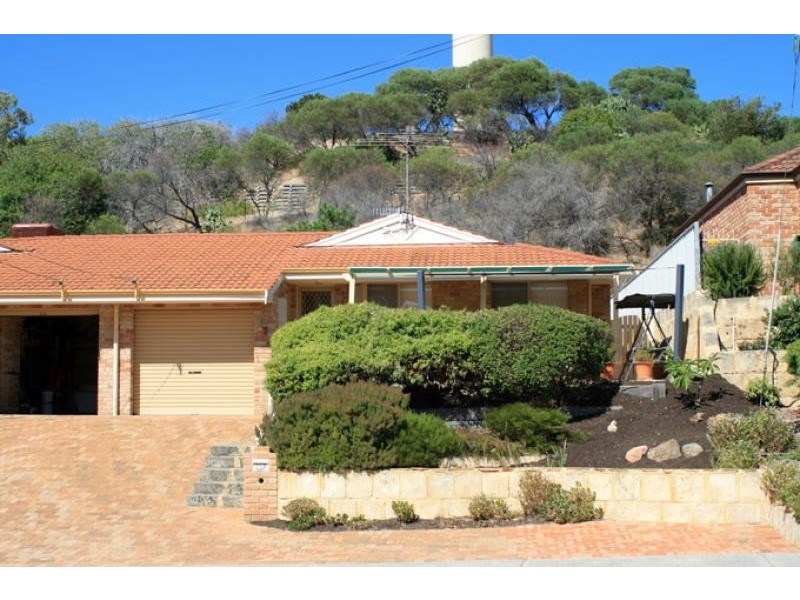 75B Leighton Road, Halls Head WA 6210