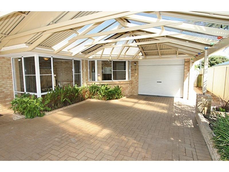 10 Challenger Road, Madora Bay WA 6210