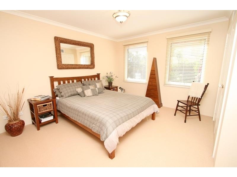 27 Ronsard Drive, San Remo WA 6210