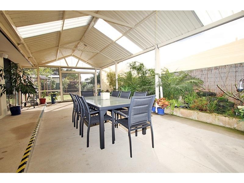 13 Dalewood Gardens, Meadow Springs WA 6210