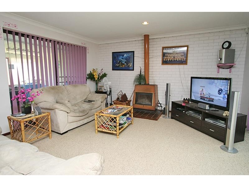 30 Elderberry Circle, Halls Head WA 6210