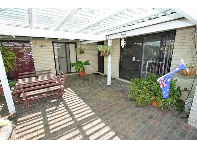 30 Elderberry Circle, Halls Head WA 6210