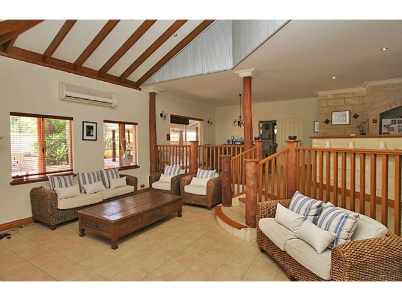 2 Carrick Cross, Greenfields WA 6210